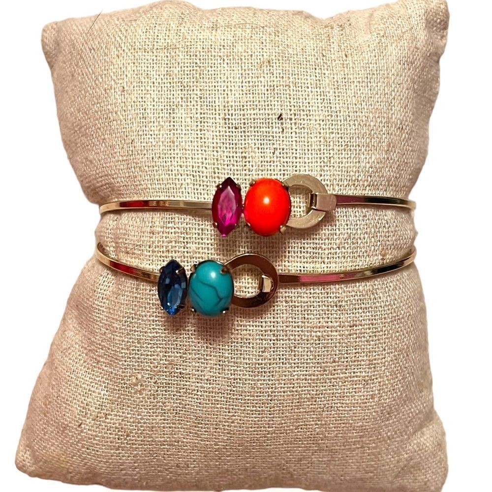 NWT Sequin Set Of 2 Gold Tone Multi-Color Stone And Rhinestone Bangles - Picture 2 of 4